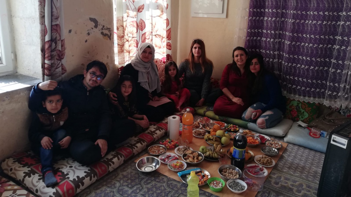 Yezidi öğrencilerimizin Bayramından kareler